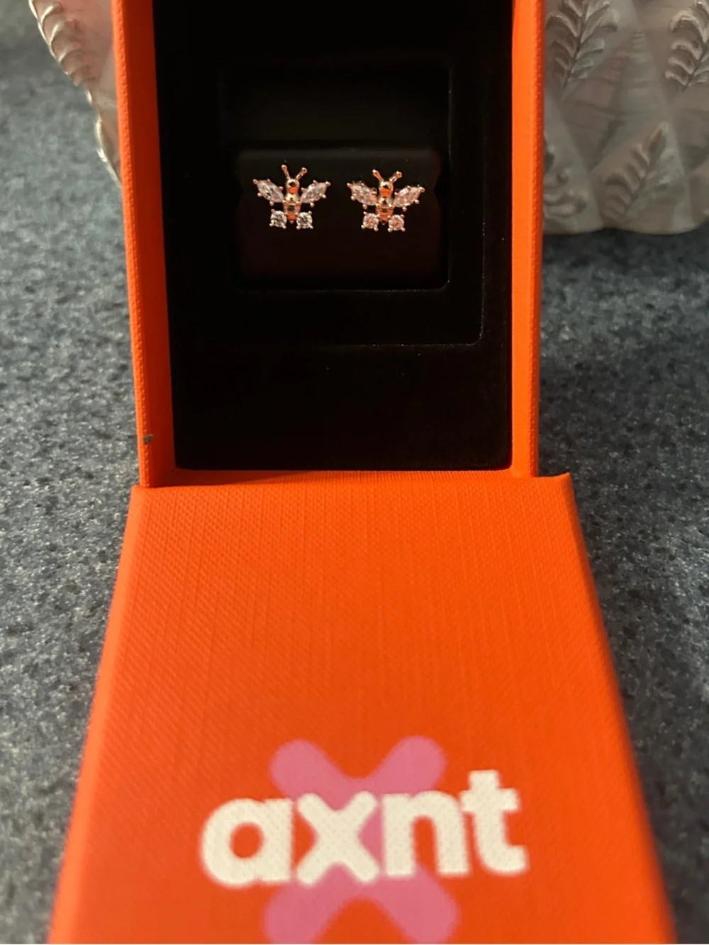 AXNT two carat